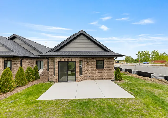 16th image of 1770 Patoka Ln, New Lenox, IL 60451 | MLS# 12646114