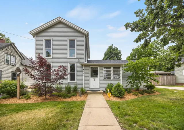 Homes for sale in Batavia, IL | 524 Houston St, Batavia, IL 60510 | MLS# 12646147