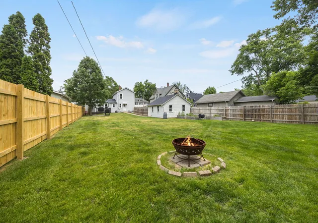Homes for sale in Batavia, IL | 524 Houston St, Batavia, IL 60510 | MLS# 12646147
