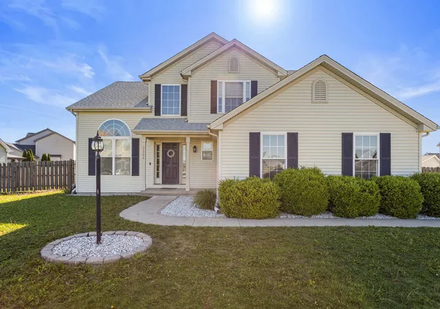 Homes for sale in Urbana, IL | 3504 S Myra Ridge Dr, Urbana, IL 61802 | MLS# 12646230