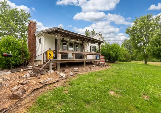 Photo 3 of Sale Pending at 6687 Route 166, Creal Springs, IL 62922 | MLS# 12646422 | Listing updated on 2026-09-22