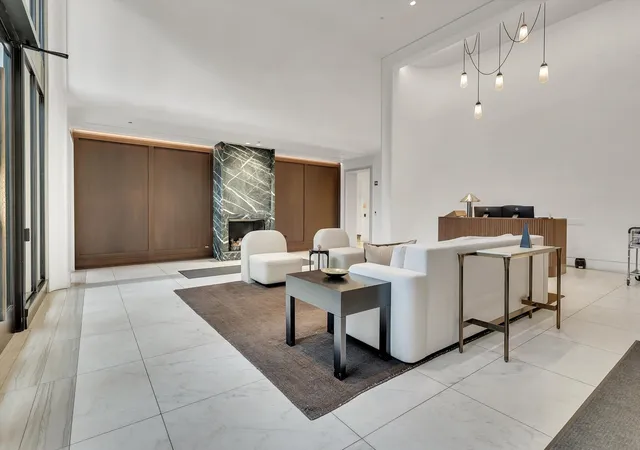 Homes for sale in Chicago, IL | 21 N May St, Chicago, IL 60607