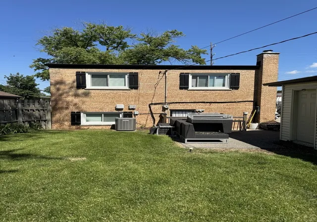 2nd image of 1116 Cernan Dr, Bellwood, IL 60104 | MLS# 12646558