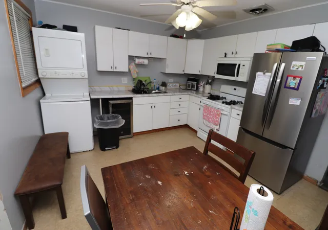 5th image of 2702 Saint James St, Rolling Meadows, IL 60008 | MLS# 12646600