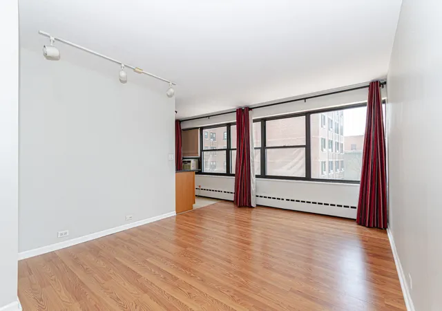 Photo 3 of Condo for sale at 3420 N Lake Shore Dr #4K, Chicago, IL 60657 | MLS# 12646608 | Listing updated on 2026-08-28