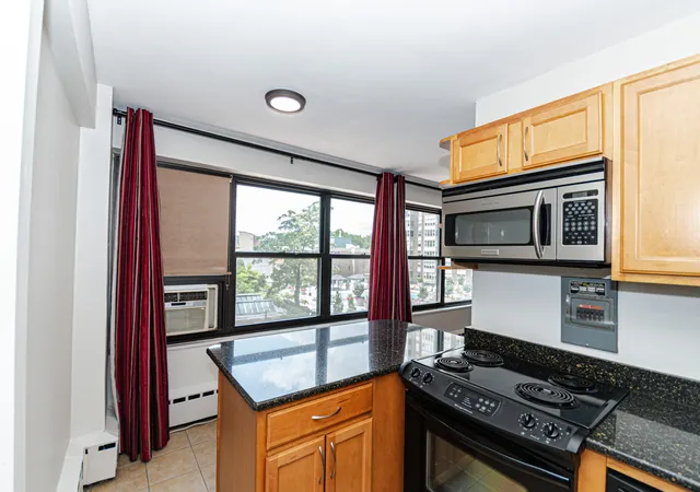Photo 3 of Condo for sale at 3420 N Lake Shore Dr #4K, Chicago, IL 60657 | MLS# 12646608 | Listing updated on 2026-08-28