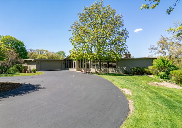 Photo 2 of Single family home for sale at 9737 Olas Ln, Rockford, IL 61114 | MLS# 12646666 | Listing updated on 2026-09-17