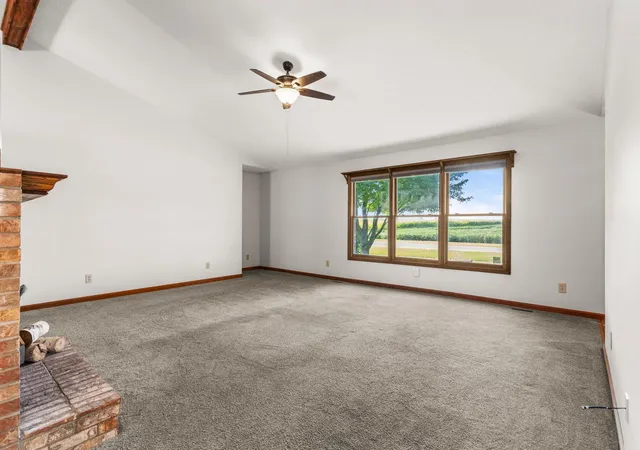 Photo 4 of Single family home for sale at 608 E Oaks Rd, Urbana, IL 61802 | MLS# 12646733 | Listing updated on 2026-10-07