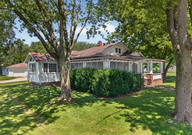 Homes for sale in Streator, IL | 706 Fuller Ave, Streator, IL 61364 | MLS# 12646744