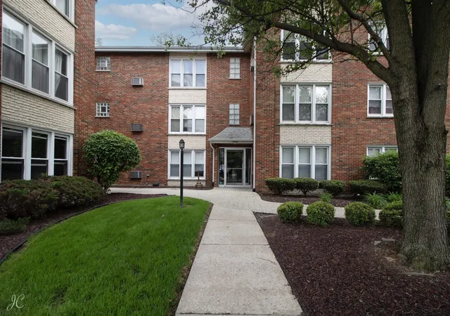 Homes for sale in Chicago, IL | 10803 S Pulaski Rd #4, Chicago, IL 60655 | MLS# 12647097