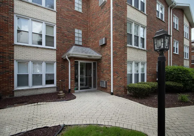 Homes for sale in Chicago, IL | 10803 S Pulaski Rd #4, Chicago, IL 60655 | MLS# 12647097