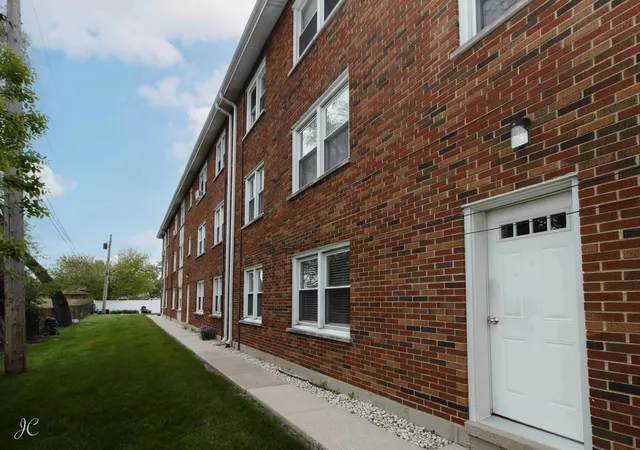 Homes for sale in Chicago, IL | 10803 S Pulaski Rd #4, Chicago, IL 60655 | MLS# 12647097