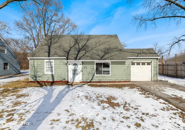 Homes for sale in Crete, IL | 1412 W Broadview Ave, Crete, IL 60417 | MLS# 12647224