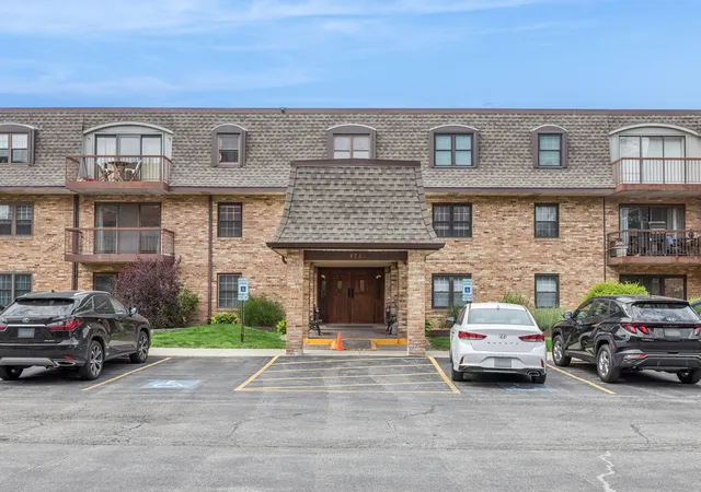 Homes for sale in Westmont, IL | 475 N Cass Ave #205, Westmont, IL 60559 | MLS# 12647380