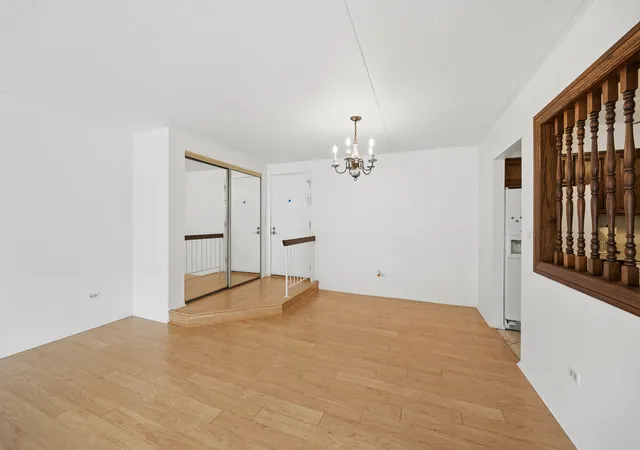 4th image of 475 N Cass Ave, Westmont, IL 60559
