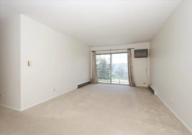Homes for sale in Prospect Heights, IL | 834 E Old Willow Rd #209, Prospect Heights, IL 60070 | MLS# 12647409