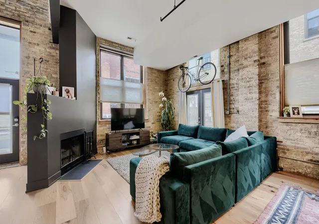 Homes for sale in Chicago, IL | 2511 W Moffat St, Chicago, IL 60647