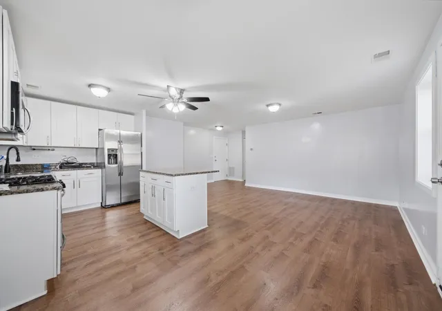 Homes for sale in Chicago, IL | 2501 W Bryn Mawr Ave, Chicago, IL 60659