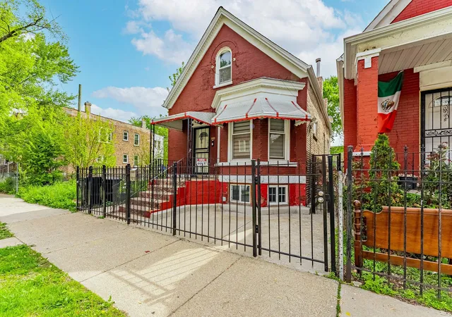 Homes for sale in Chicago, IL | 705 N Ridgeway Ave, Chicago, IL 60624 | MLS# 12647881