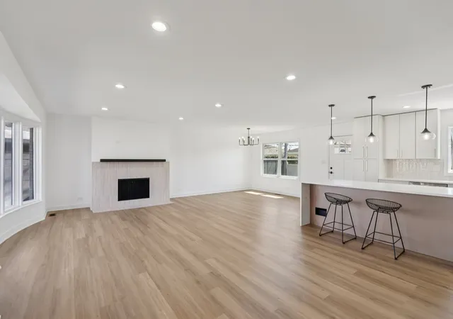 Homes for sale in Chicago, IL | 8135 W Rascher Ave, Chicago, IL 60656 | MLS# 12647967