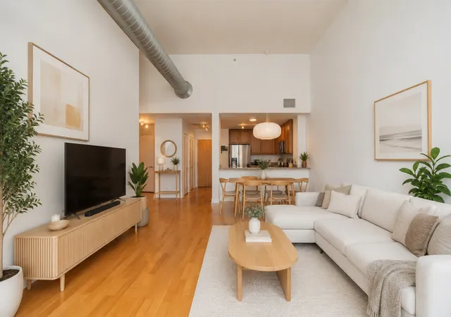 Homes for sale in Chicago, IL | 845 N Kingsbury St, Chicago, IL 60610