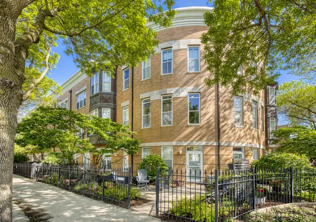 Photo 2 of Townhouse for sale at 2477 W Montrose Ave, Chicago, IL 60618 | MLS# 12648133 | Listing updated on 2026-10-20