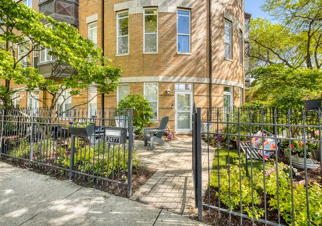 Photo 3 of Townhouse for sale at 2477 W Montrose Ave, Chicago, IL 60618 | MLS# 12648133 | Listing updated on 2026-10-20