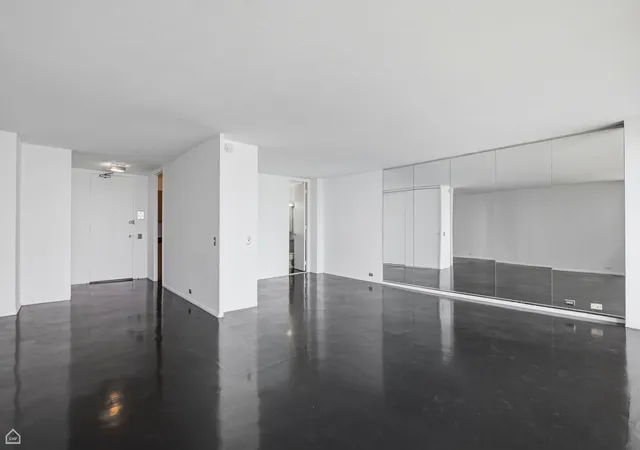 5th image of 900 N Lake Shore Dr #1211, Chicago, IL 60611 | MLS# 12648326