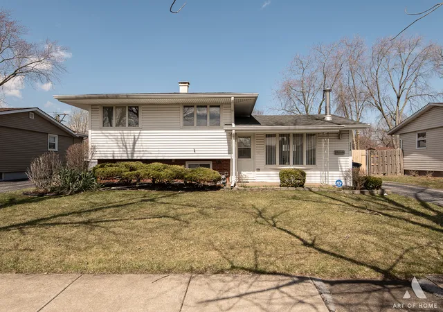 2nd image of 3034 190th St, Lansing, IL 60438 | MLS# 12648834