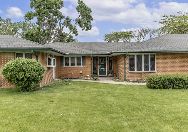 4th image of 20560 Bensley Ave, Lynwood, IL 60411 | MLS# 12648838