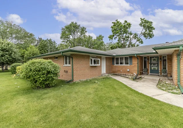 5th image of 20560 Bensley Ave, Lynwood, IL 60411 | MLS# 12648838