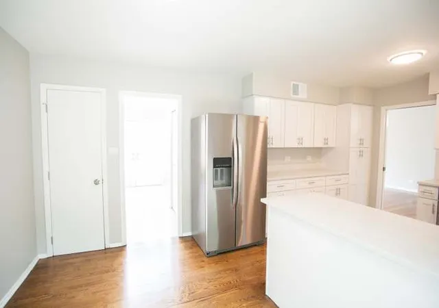 Photo 4 of Single family home for sale at 18052 San Diego Ave, Homewood, IL 60430 | MLS# 12649027 | Listing updated on 2026-10-22