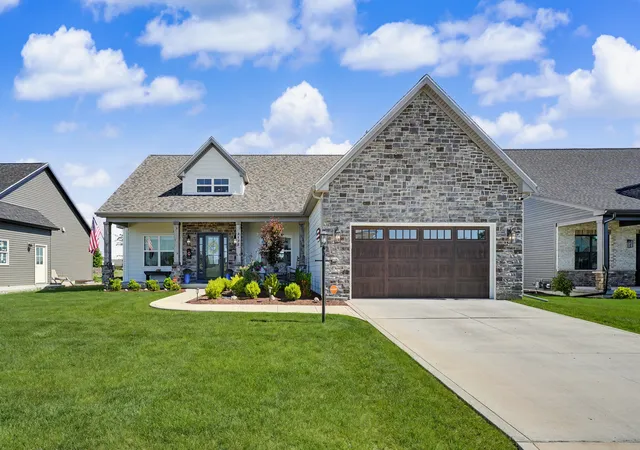 Homes for sale in Urbana, IL | 2838 E Stone Creek Blvd, Urbana, IL 61802 | MLS# 12649419