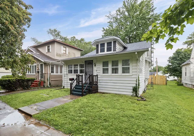 Homes for sale in Centralia, IL | 518 Cedar St, Centralia, IL 62801 | MLS# 12649506