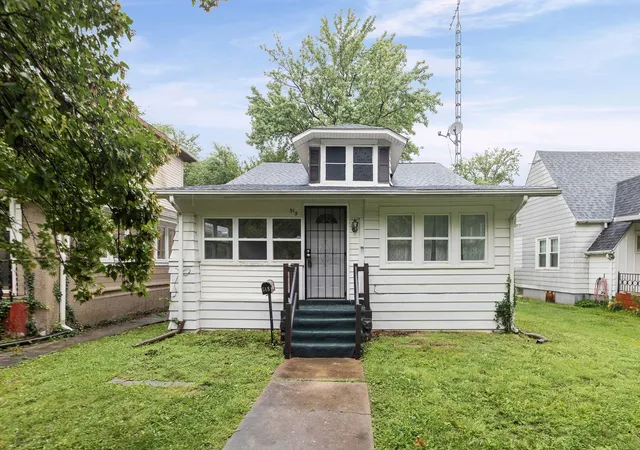 Homes for sale in Centralia, IL | 518 Cedar St, Centralia, IL 62801 | MLS# 12649506
