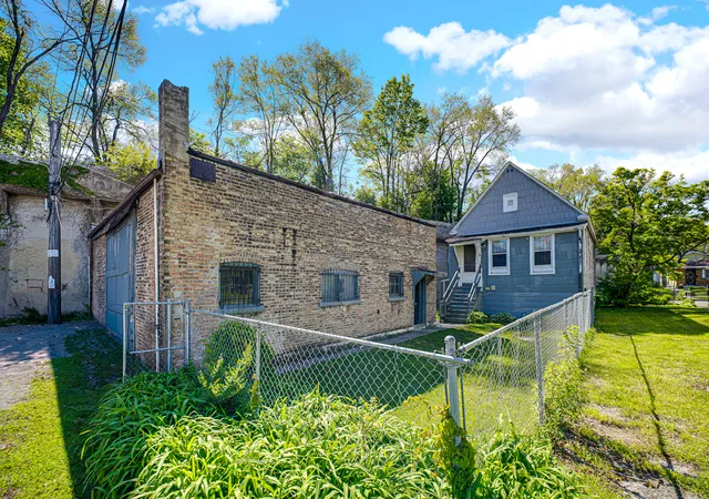 22nd image of 700 W 82nd St, Chicago, IL 60620 | MLS# 12649512