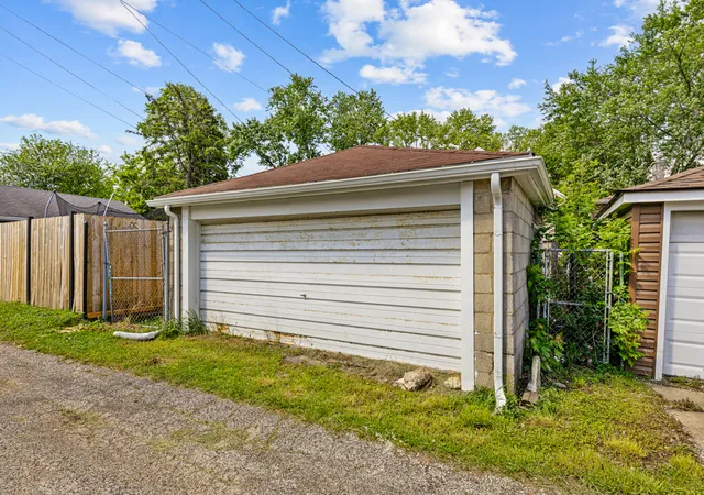 20th image of 3005 Commercial Ave, Chicago Heights, IL 60411 | MLS# 12649530