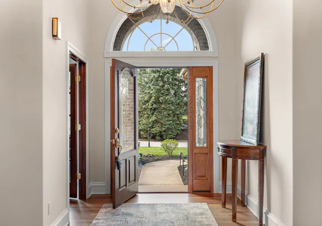 5th image of 1340 Cantigny Ct, Chesterton, IN 46304 | MLS# 12649534