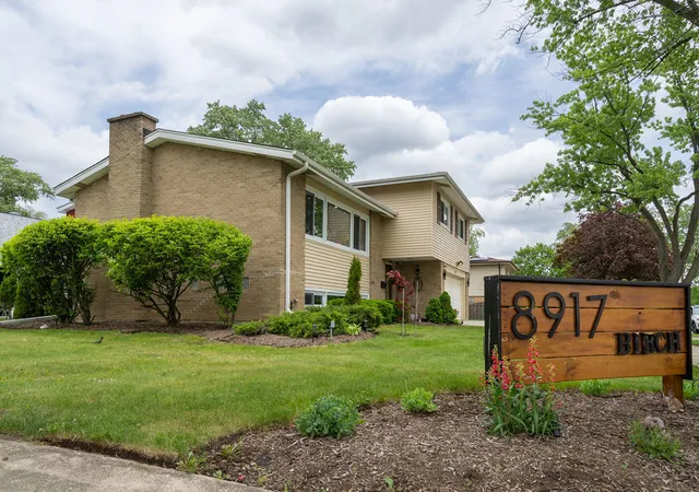 4th image of 8917 Birch Ave, Morton Grove, IL 60053 | MLS# 12649600