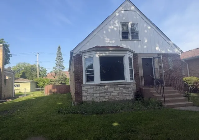Photo 6 of Single family home for sale at 7338 N Overhill Ave, Chicago, IL 60631 | MLS# 12649685 | Listing updated on 2026-09-17