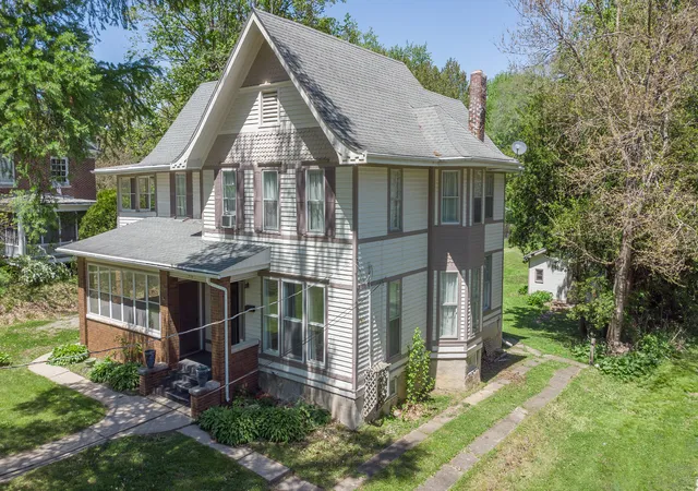 Homes for sale in Freeport, IL | 916 W Stephenson St, Freeport, IL 61032 | MLS# 12649763