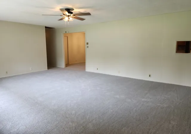 Photo 3 of Sale Pending at 211 E Depew St, Odin, IL 62870 | MLS# 12649804 | Listing updated on 2026-09-13