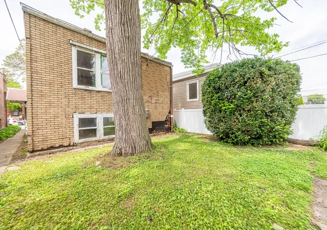 7th image of 2323 Highland Ave, Berwyn, IL 60402 | MLS# 12650011