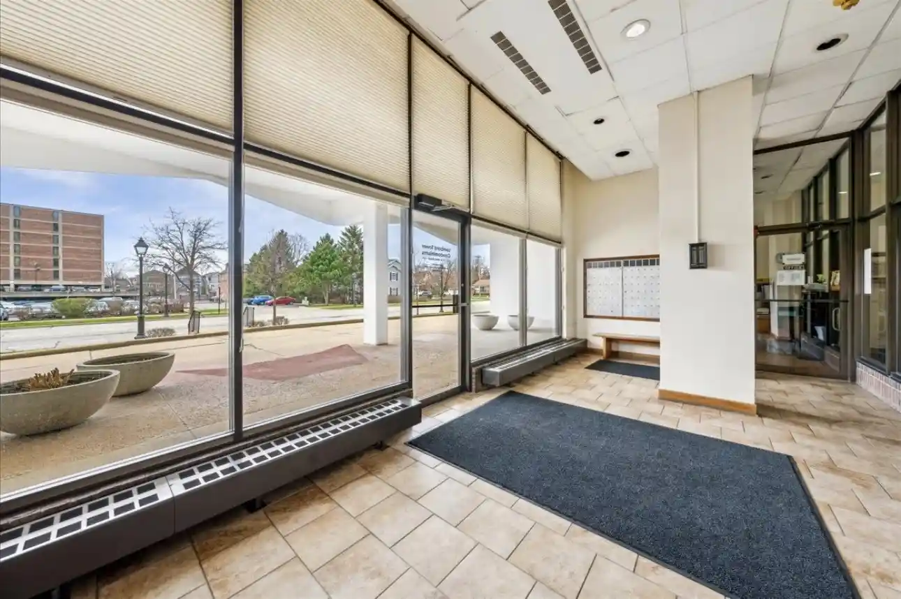 Listing Photo 2 - Condo for sale in 33 N Main St located at 33 N Main St, Lombard, IL 60148 - Unit #10J