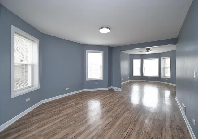Listing Photo 4 - Condo for sale in building located at 4906 W Erie St, Chicago, IL 60644