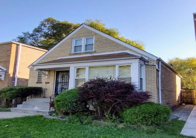 2nd image of 10841 S Vernon Ave, Chicago, IL 60628 | MLS# 12650592