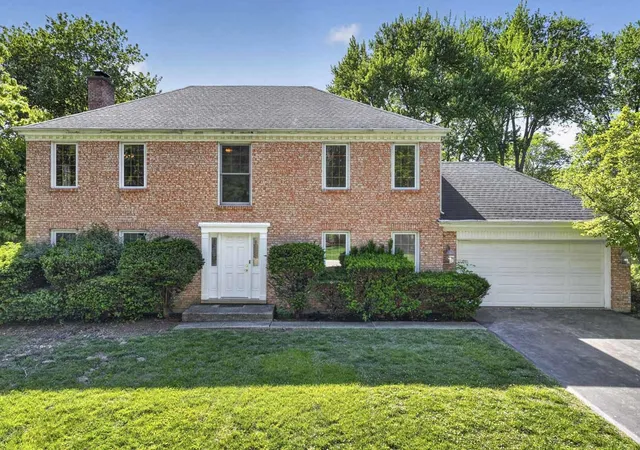 Homes for sale in Libertyville, IL | 647 Sedgwick Dr, Libertyville, IL 60048 | MLS# 12650606