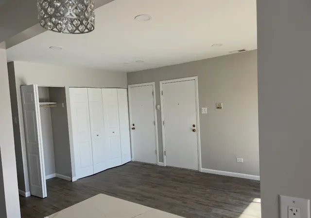 Homes for sale in Orland Park, IL | 14949 Lakeview Dr #101, Orland Park, IL 60462 | MLS# 12650611