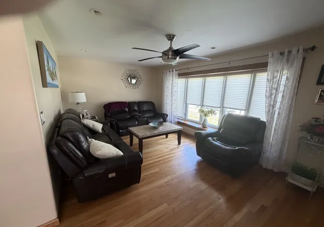 4th image of 3442 Prairie Ave, Brookfield, IL 60513 | MLS# 12650893