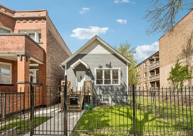 2nd image of 126 N Leamington Ave, Chicago, IL 60644 | MLS# 12650970